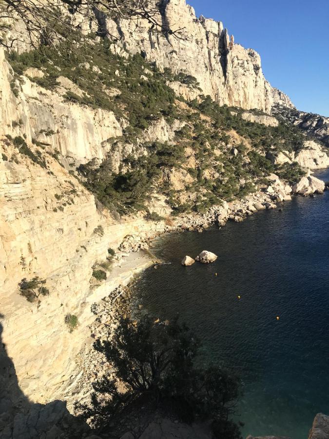 Le Sept Charmant Studio Aux Portes Des Calanques Apartman Cassis Kültér fotó